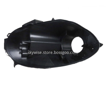 Plastic injection mold for automotive light